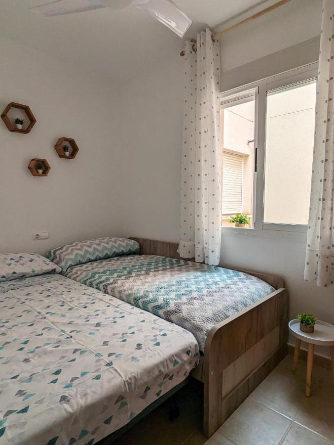 Apartamento Las Palmeras - Con Terraza, Barbacoa, Aire Acondicionado Y A 250M De La Playa! Los Alcázares Dış mekan fotoğraf