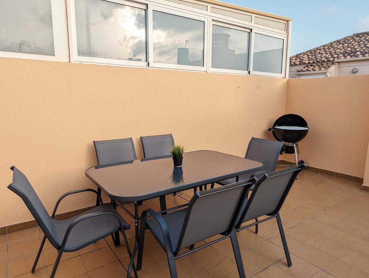 Apartamento Las Palmeras - Con Terraza, Barbacoa, Aire Acondicionado Y A 250M De La Playa! Los Alcázares Dış mekan fotoğraf