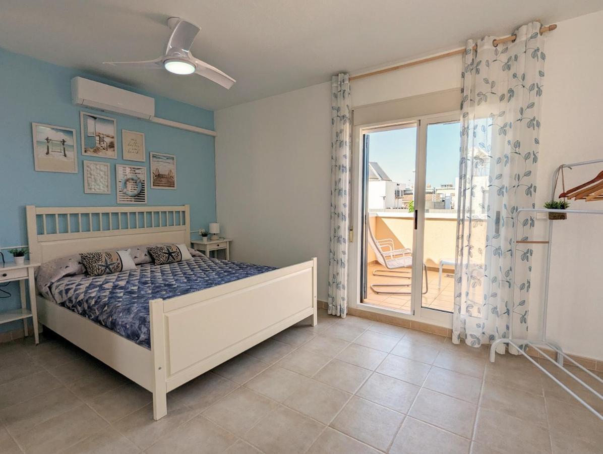 Apartamento Las Palmeras - Con Terraza, Barbacoa, Aire Acondicionado Y A 250M De La Playa! Los Alcázares Dış mekan fotoğraf