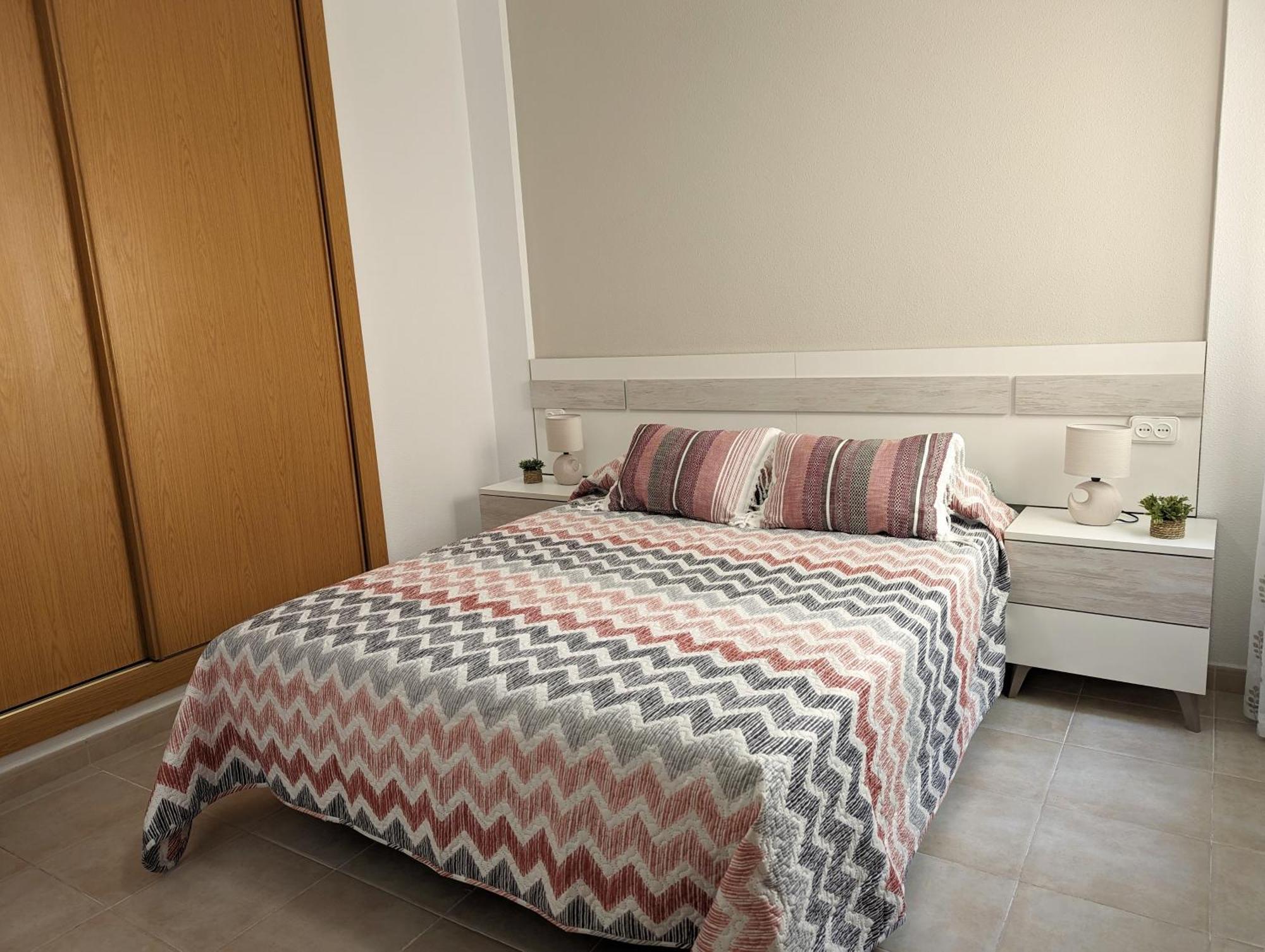 Apartamento Las Palmeras - Con Terraza, Barbacoa, Aire Acondicionado Y A 250M De La Playa! Los Alcázares Dış mekan fotoğraf