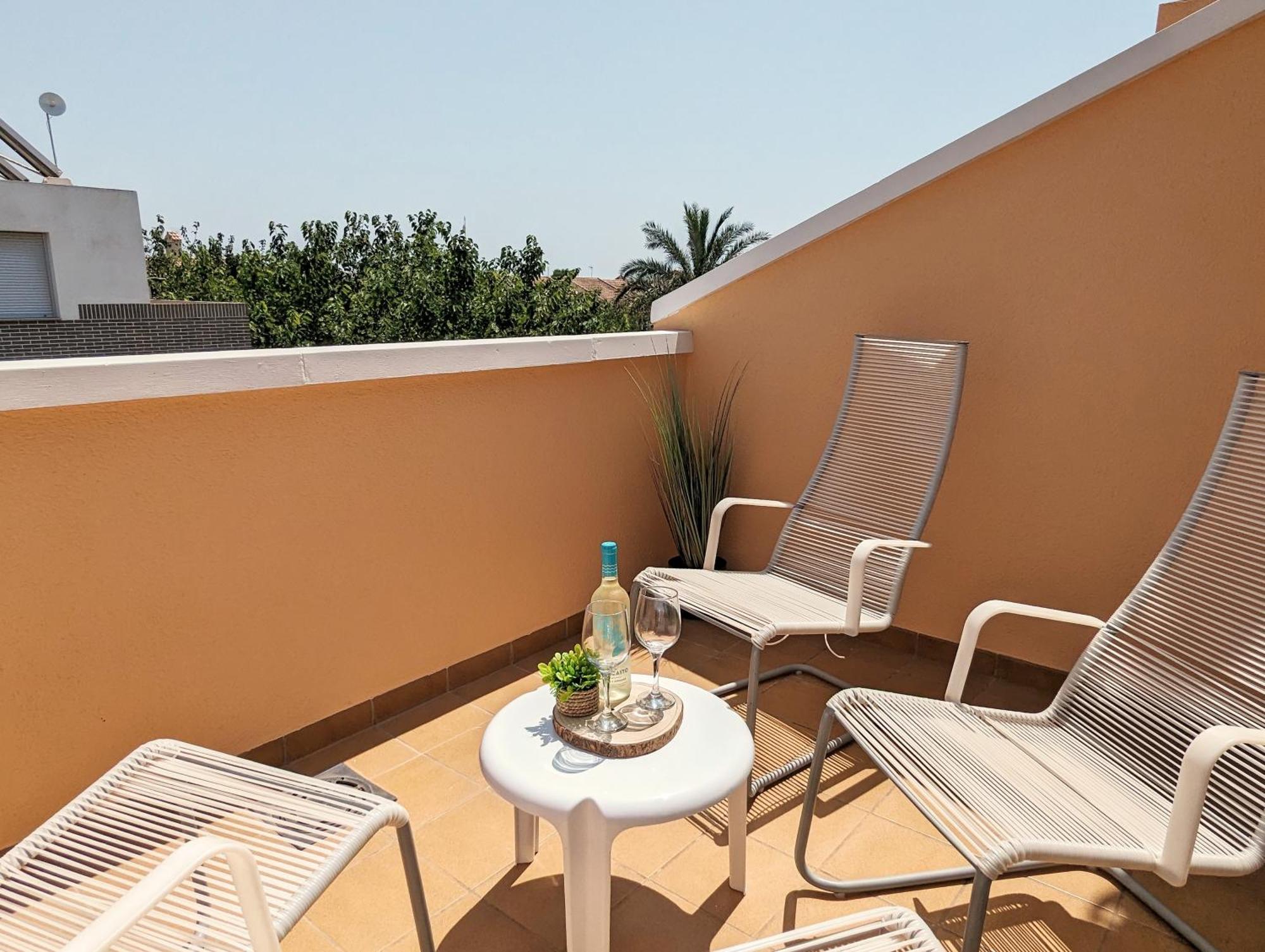 Apartamento Las Palmeras - Con Terraza, Barbacoa, Aire Acondicionado Y A 250M De La Playa! Los Alcázares Dış mekan fotoğraf